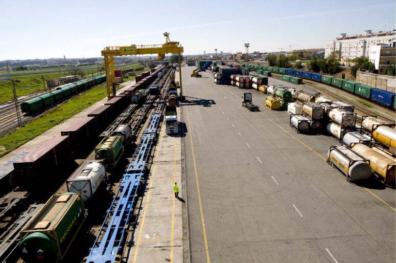 Obras de la Y Vasca - Muelle de carga de trenes de mercancías